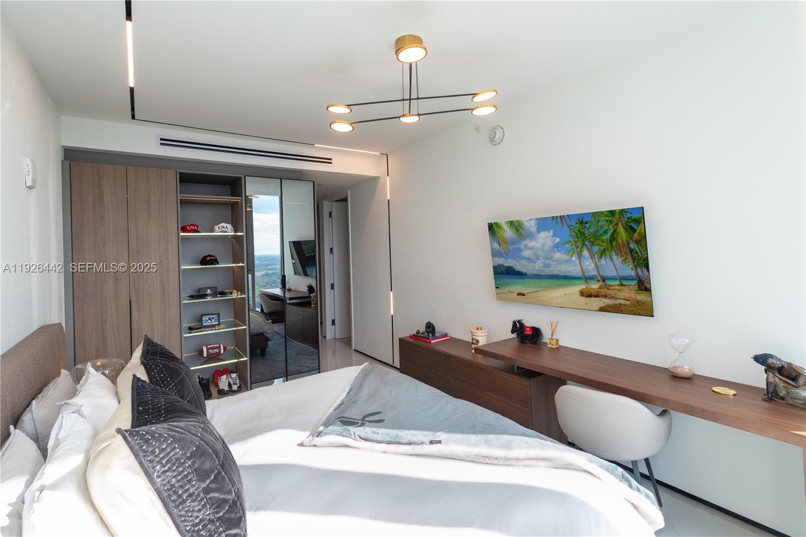 15701 Collins Ave #3102 Sunny Isles Beach, FL 33160