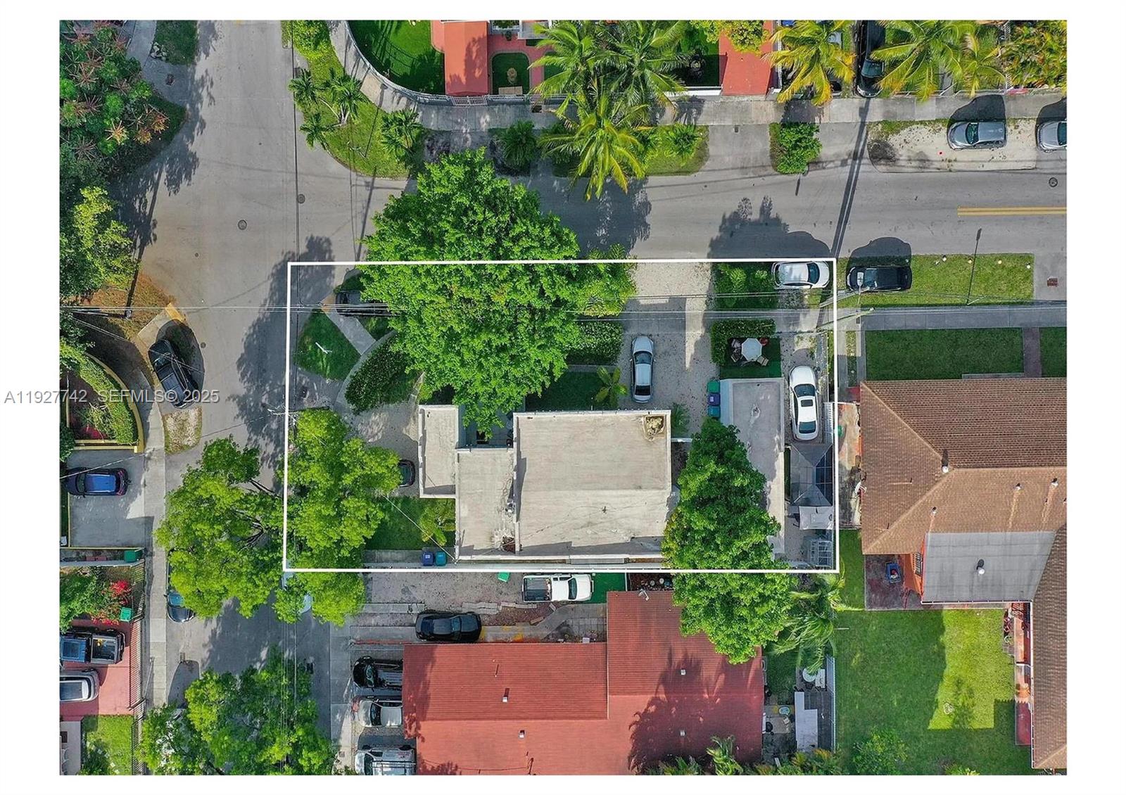 2900 SW 4th St Miami, FL 33135