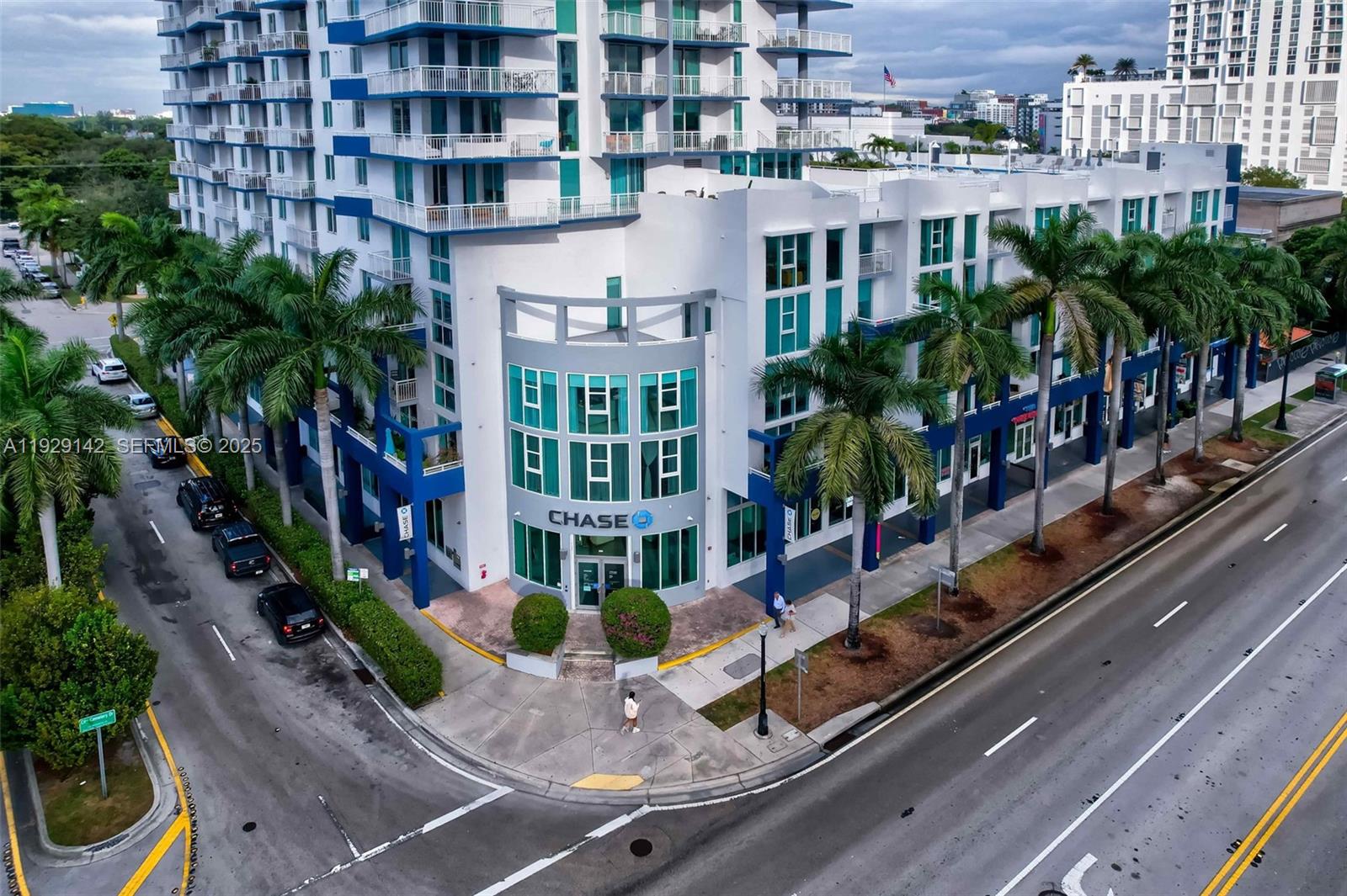 275 NE 18th St Miami, FL 33132