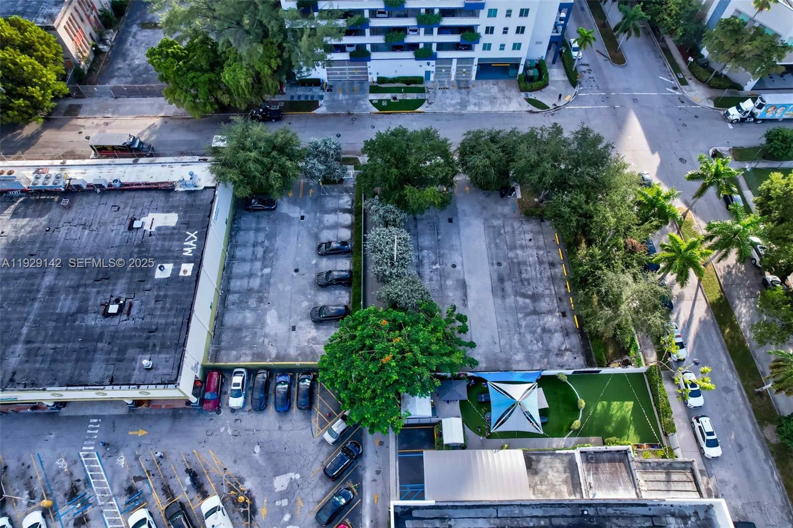 275 NE 18th St Miami, FL 33132