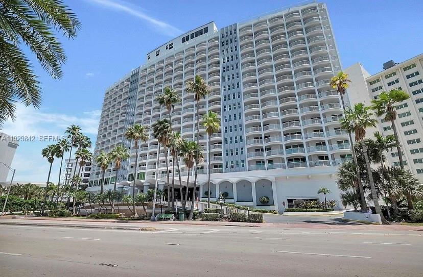 5401 Collins Ave #411 Miami Beach, FL 33140