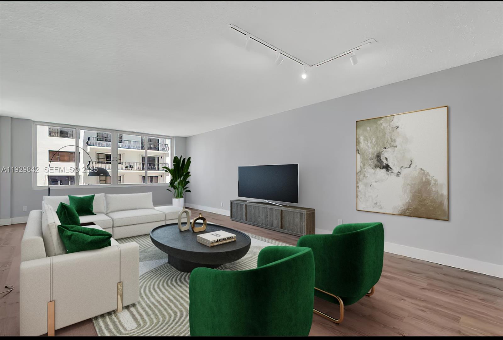 5401 Collins Ave #411 Miami Beach, FL 33140