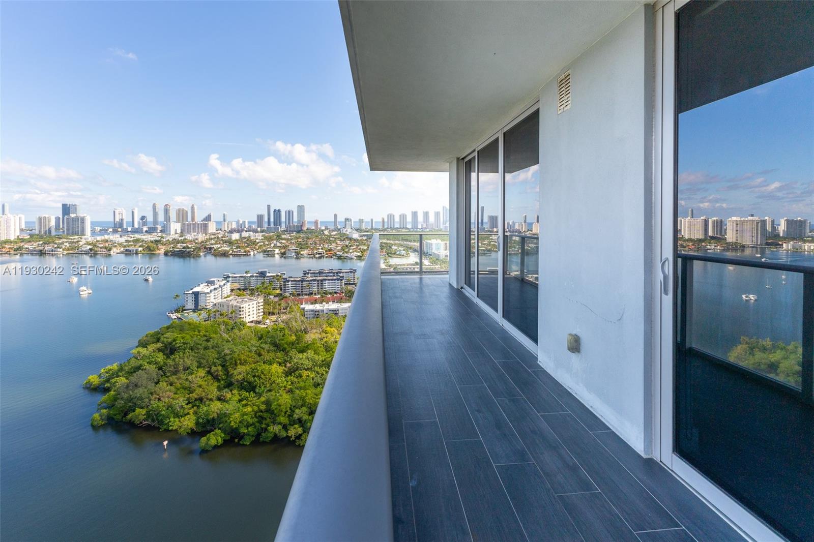 16385 Biscayne Blvd #2907 North Miami Beach, FL 33160