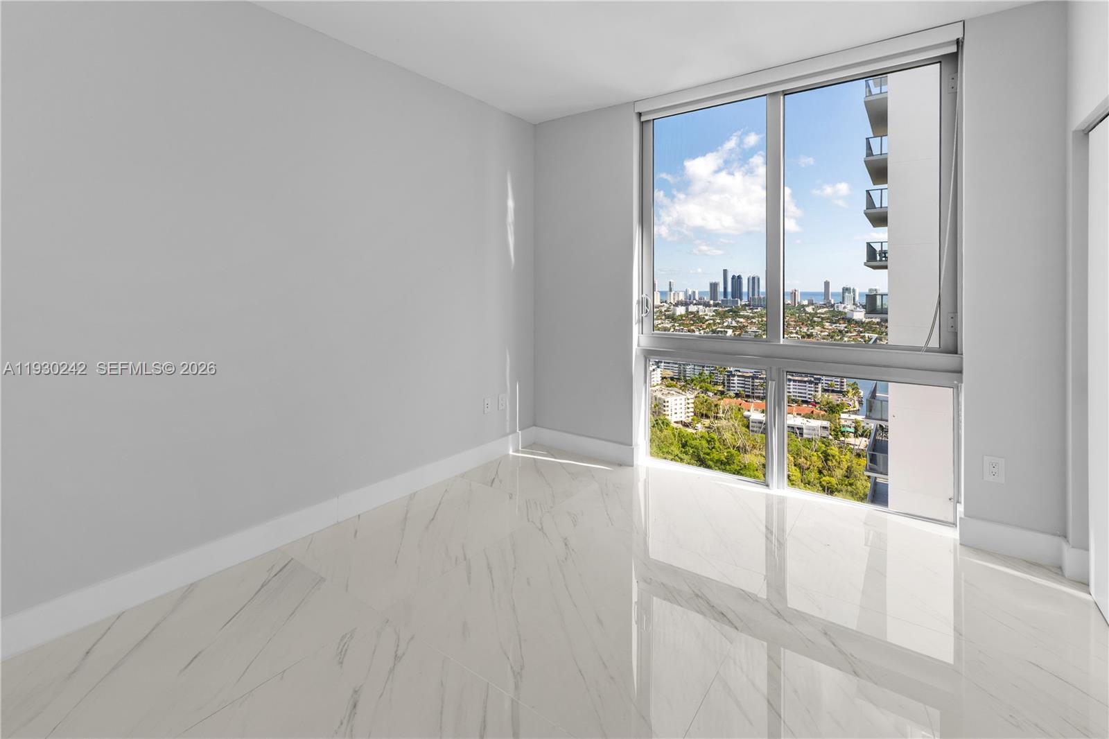 16385 Biscayne Blvd #2907 North Miami Beach, FL 33160