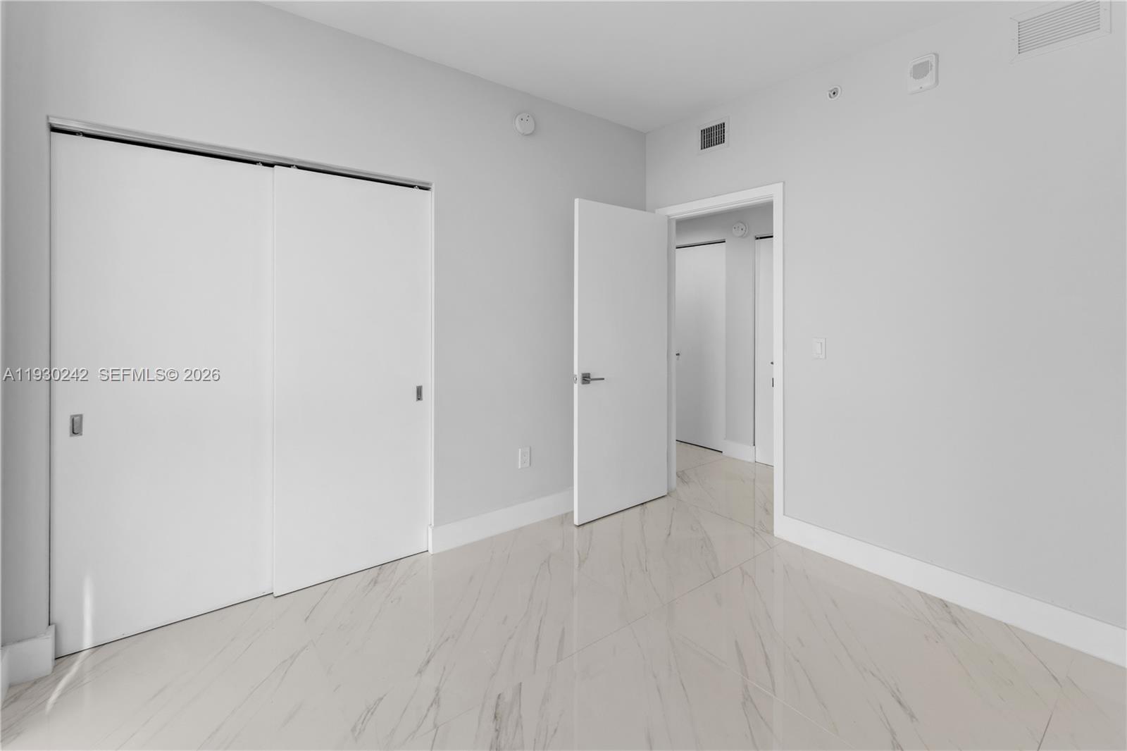 16385 Biscayne Blvd #2907 North Miami Beach, FL 33160