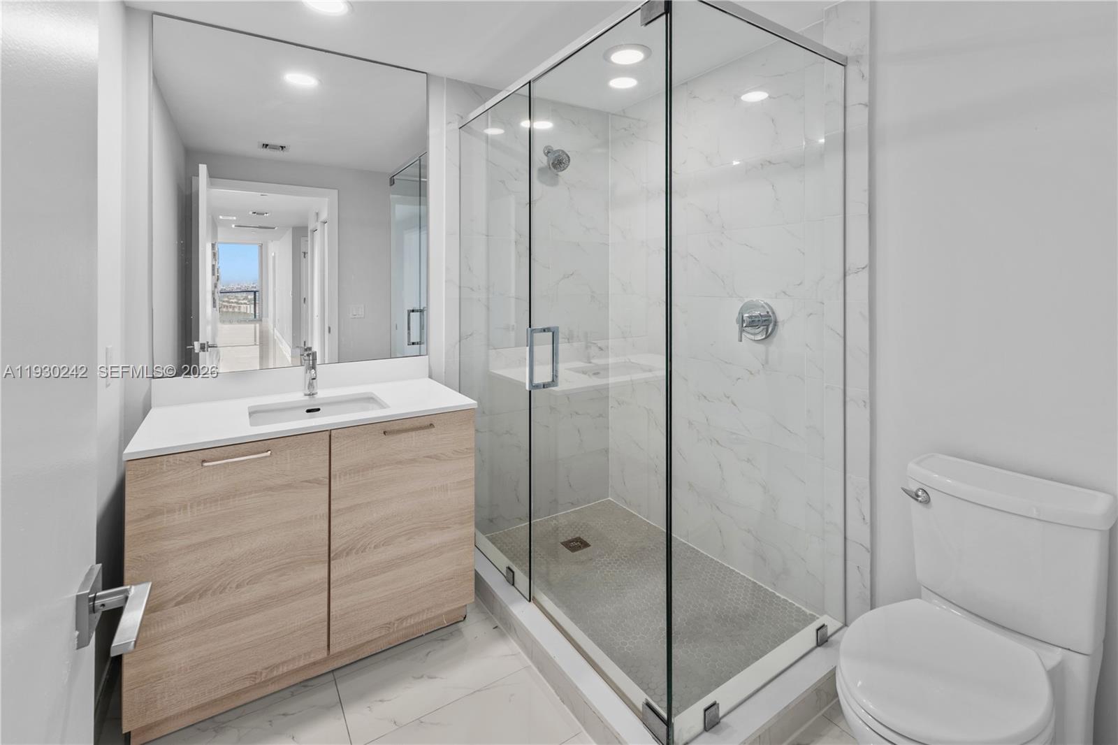 16385 Biscayne Blvd #2907 North Miami Beach, FL 33160