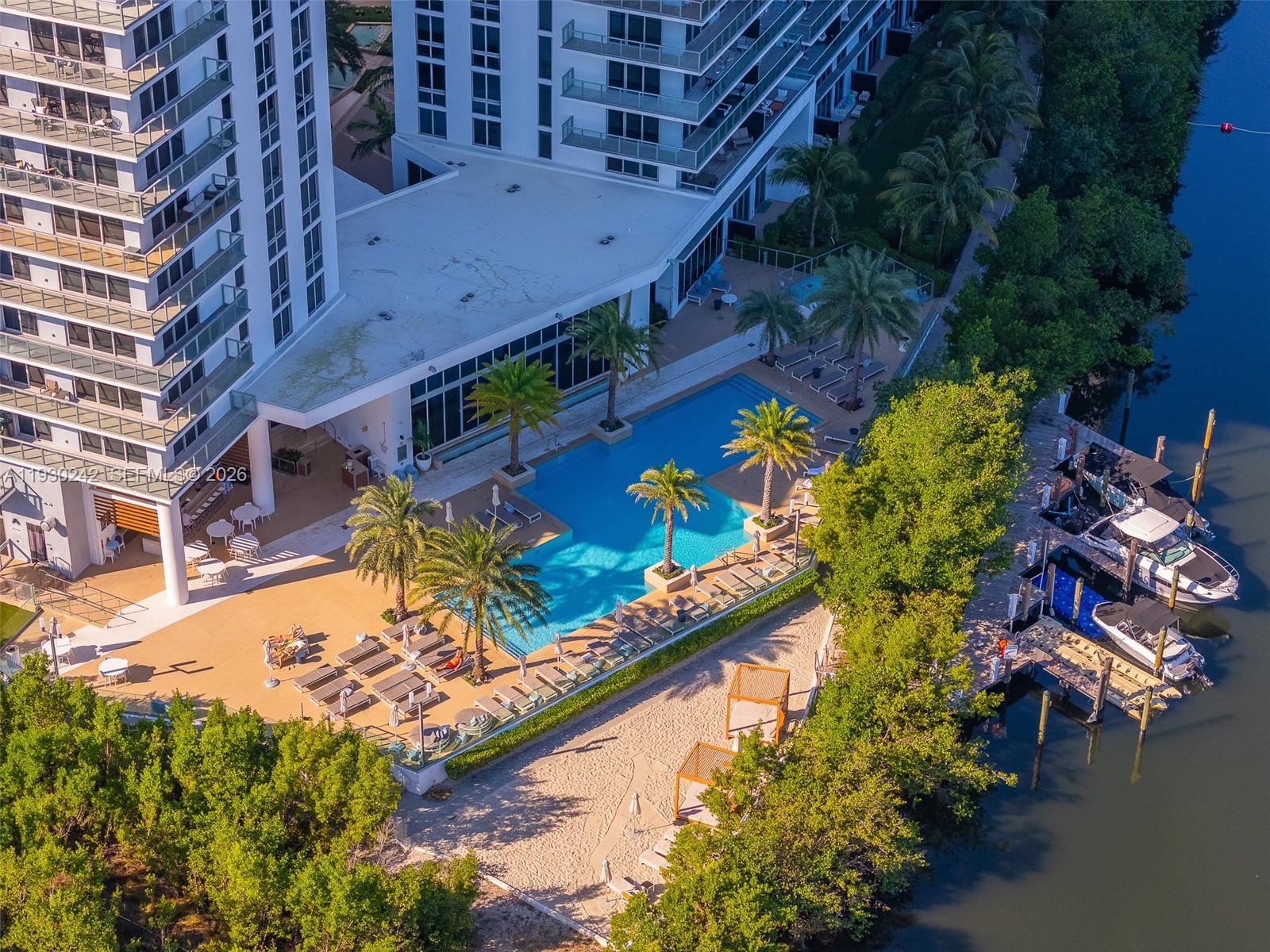 16385 Biscayne Blvd #2907 North Miami Beach, FL 33160