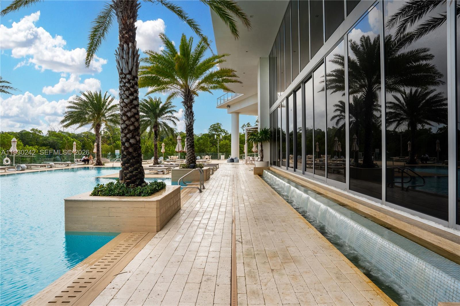 16385 Biscayne Blvd #2907 North Miami Beach, FL 33160