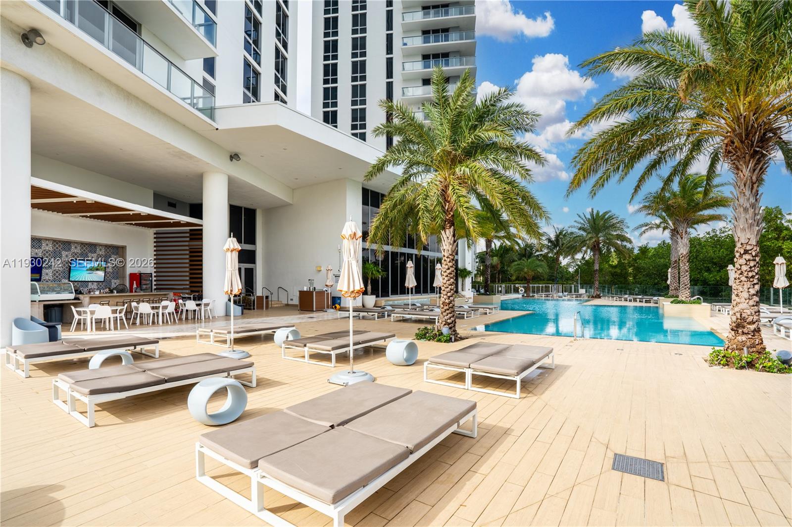 16385 Biscayne Blvd #2907 North Miami Beach, FL 33160