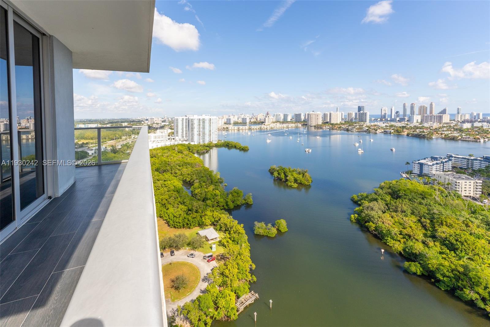 16385 Biscayne Blvd #2907 North Miami Beach, FL 33160