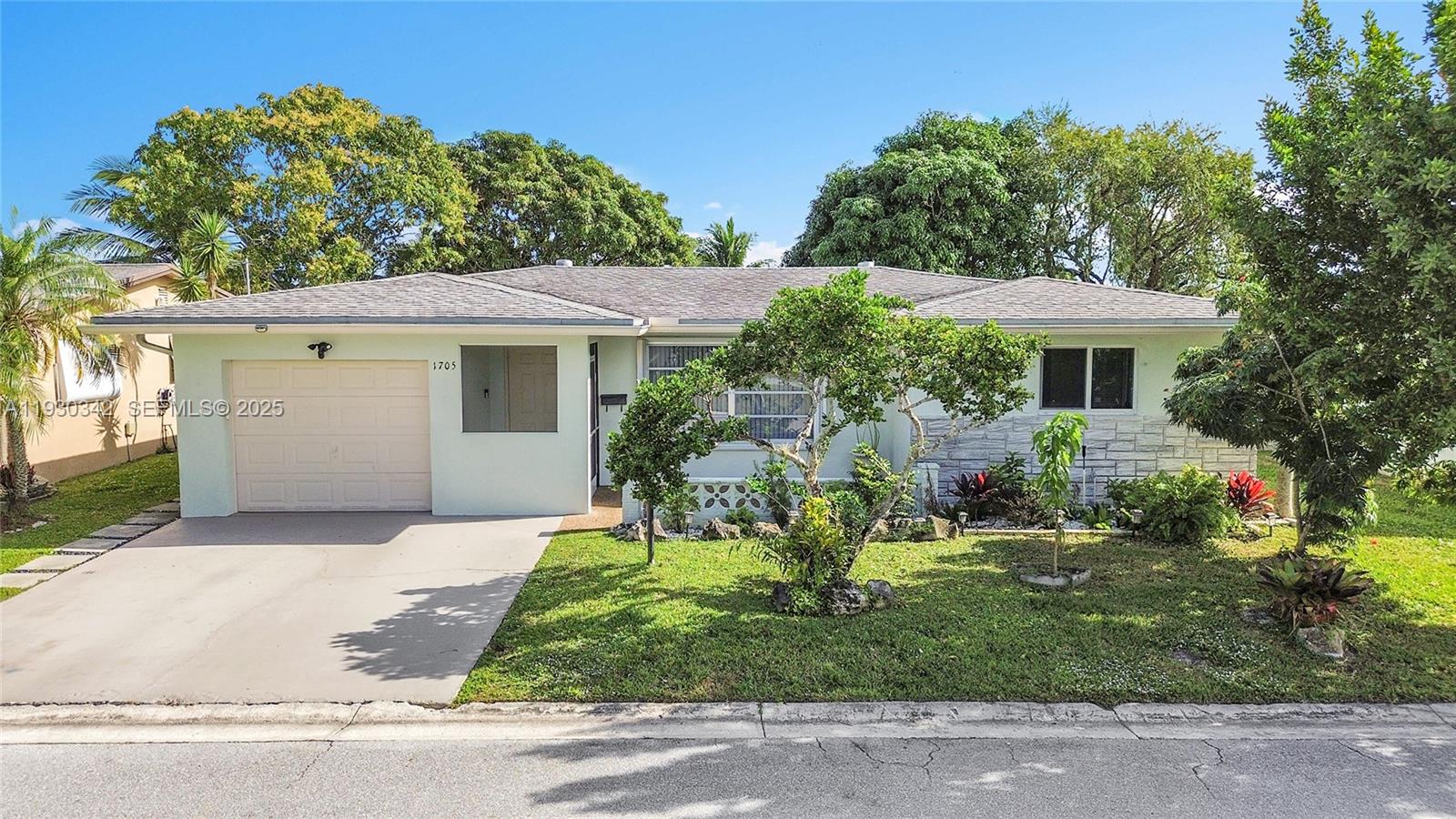 1705 NW 69th Ter Margate, FL 33063