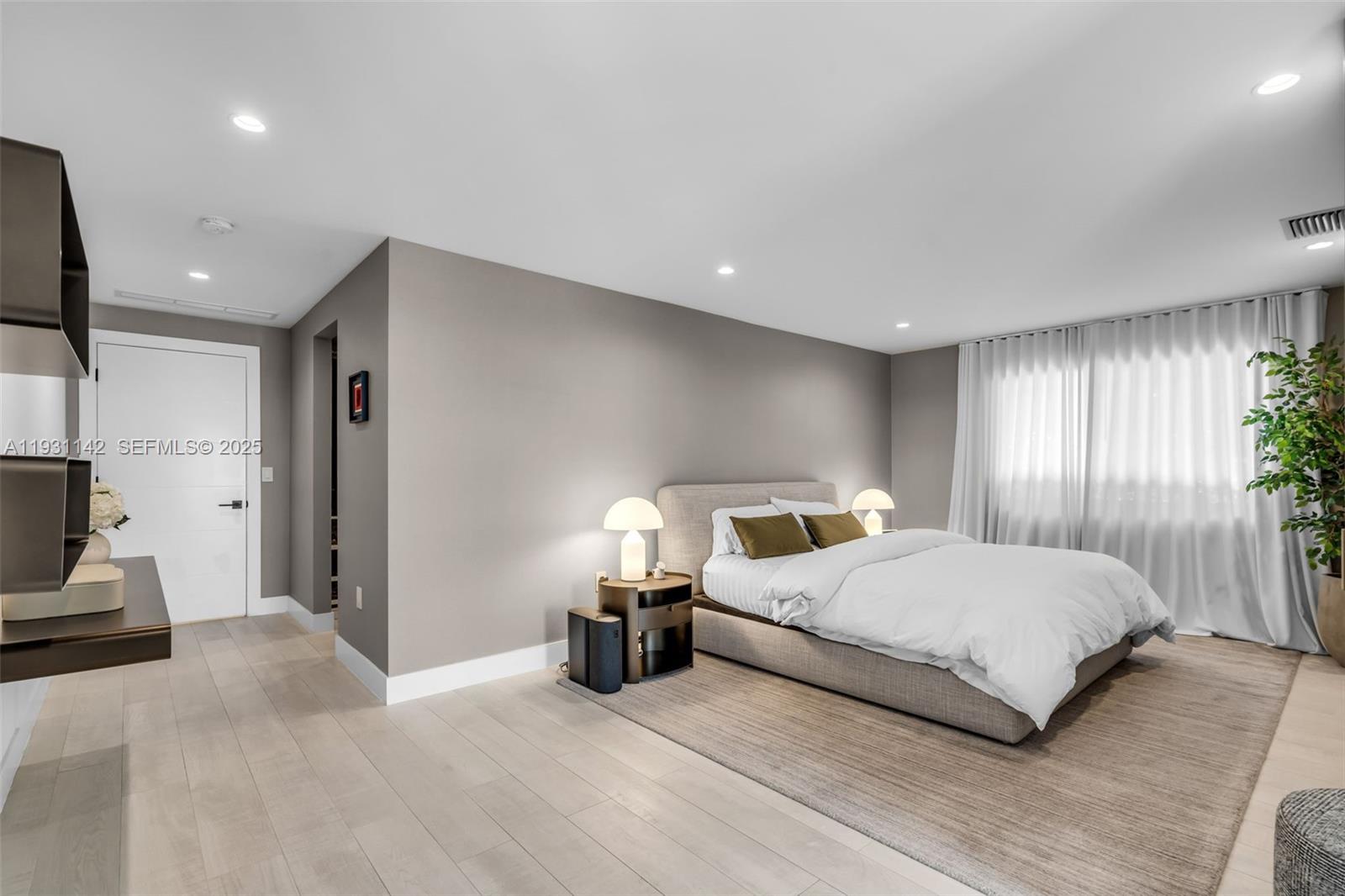 490 NE 91st St Miami Shores, FL 33138