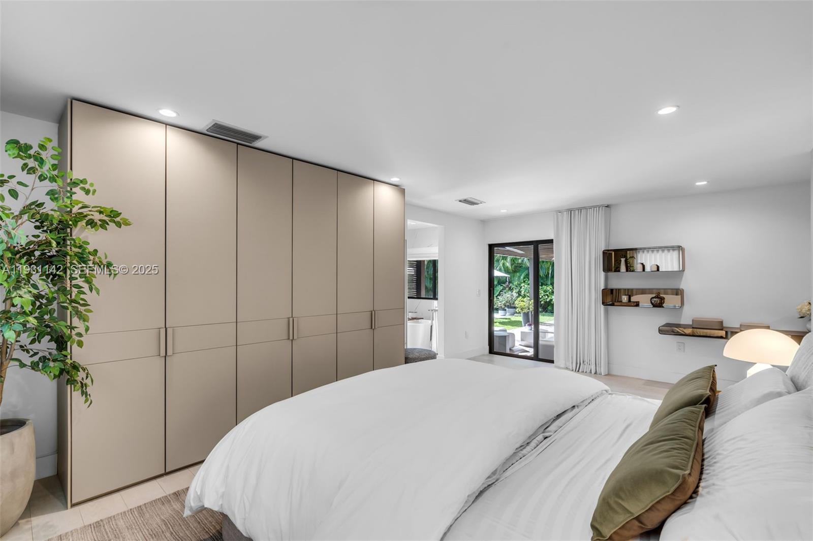 490 NE 91st St Miami Shores, FL 33138