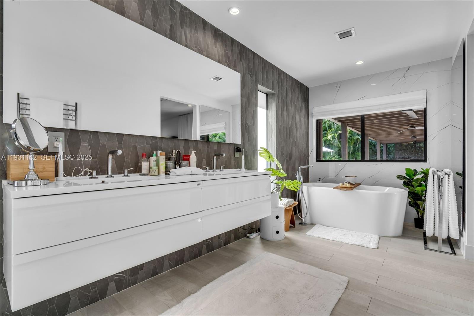 490 NE 91st St Miami Shores, FL 33138