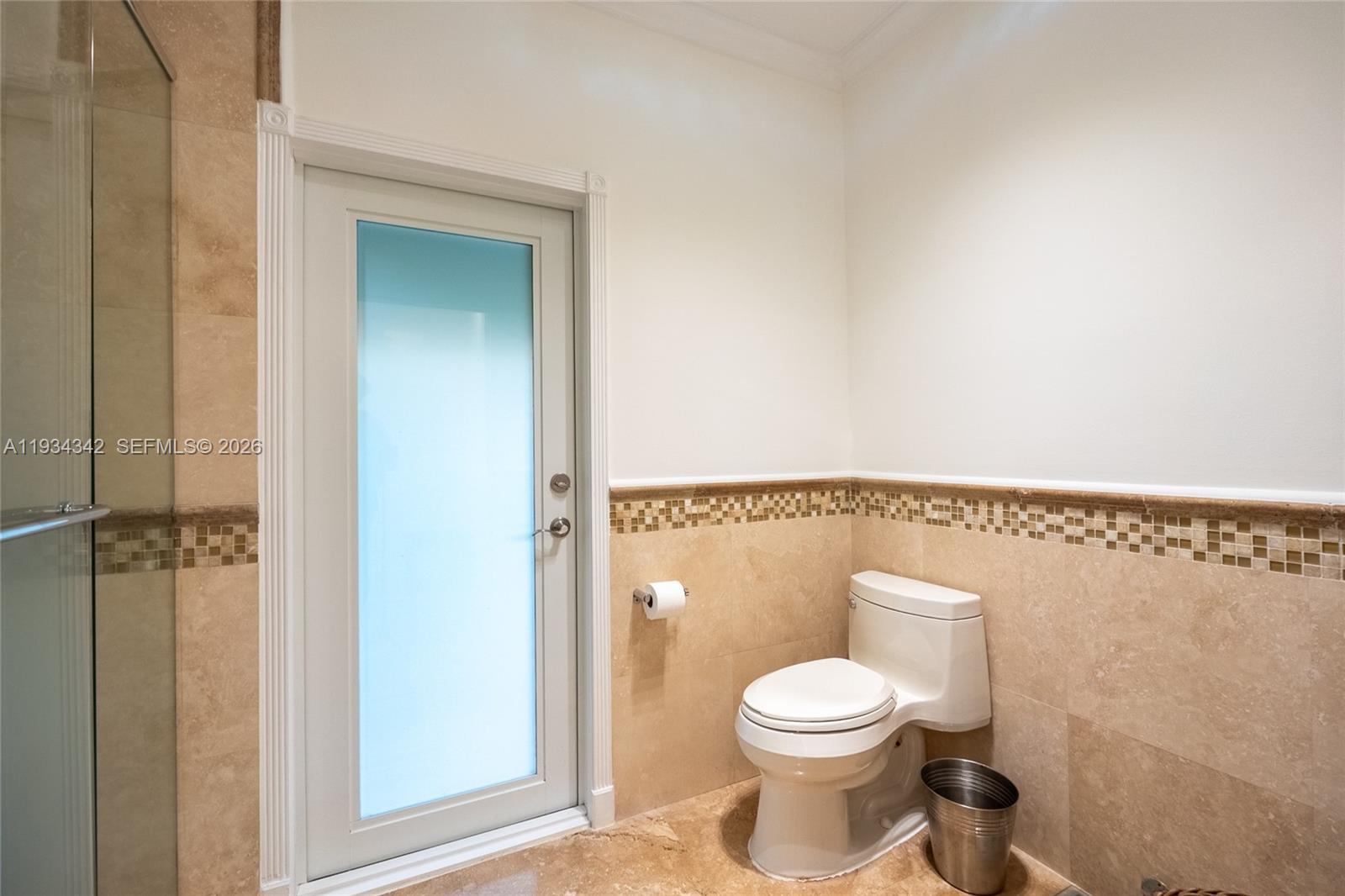 8235 NW 157th Ter Miami Lakes, FL 33016