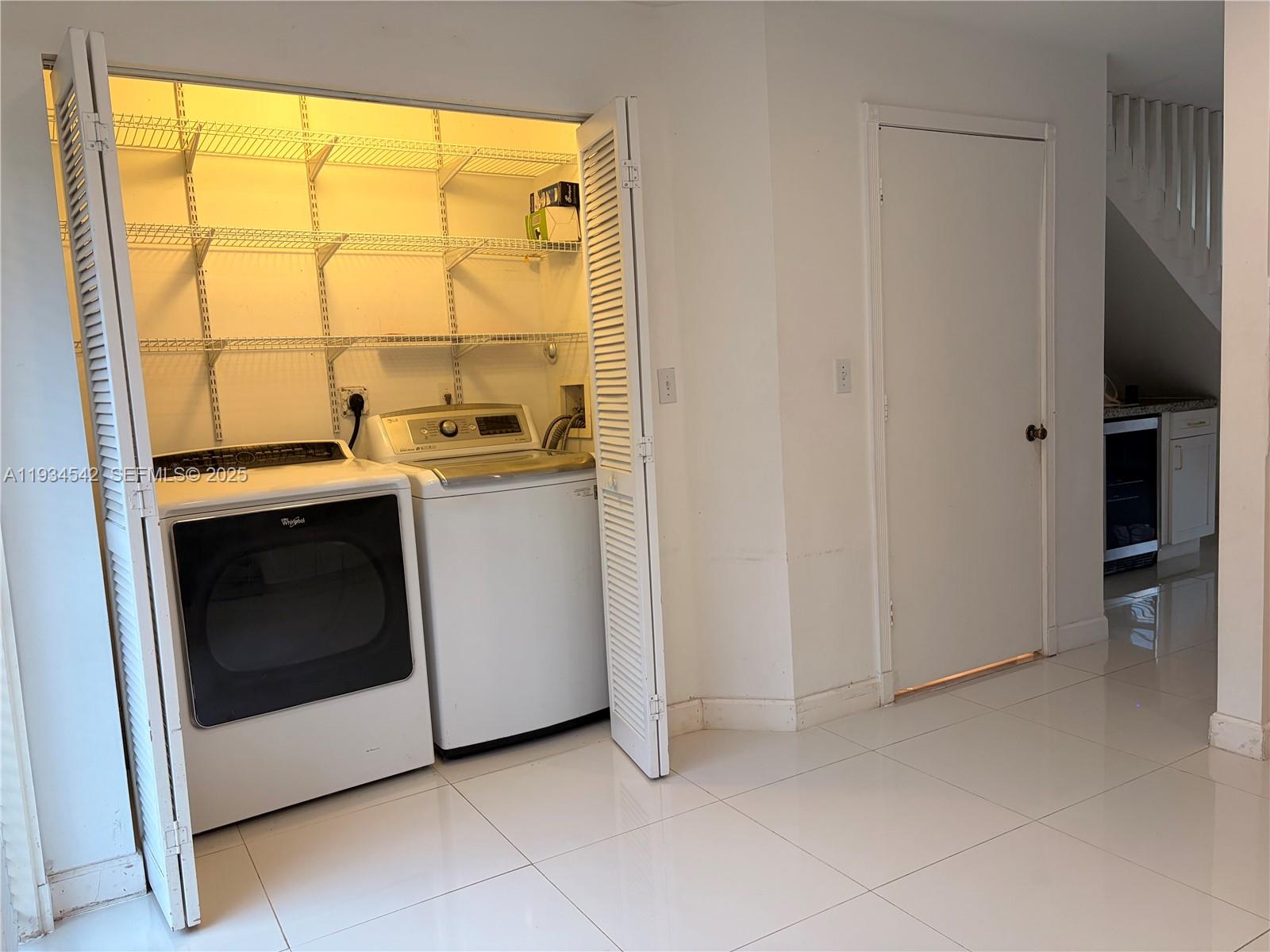 7075 NW 173rd Dr #1405 Hialeah, FL 33015