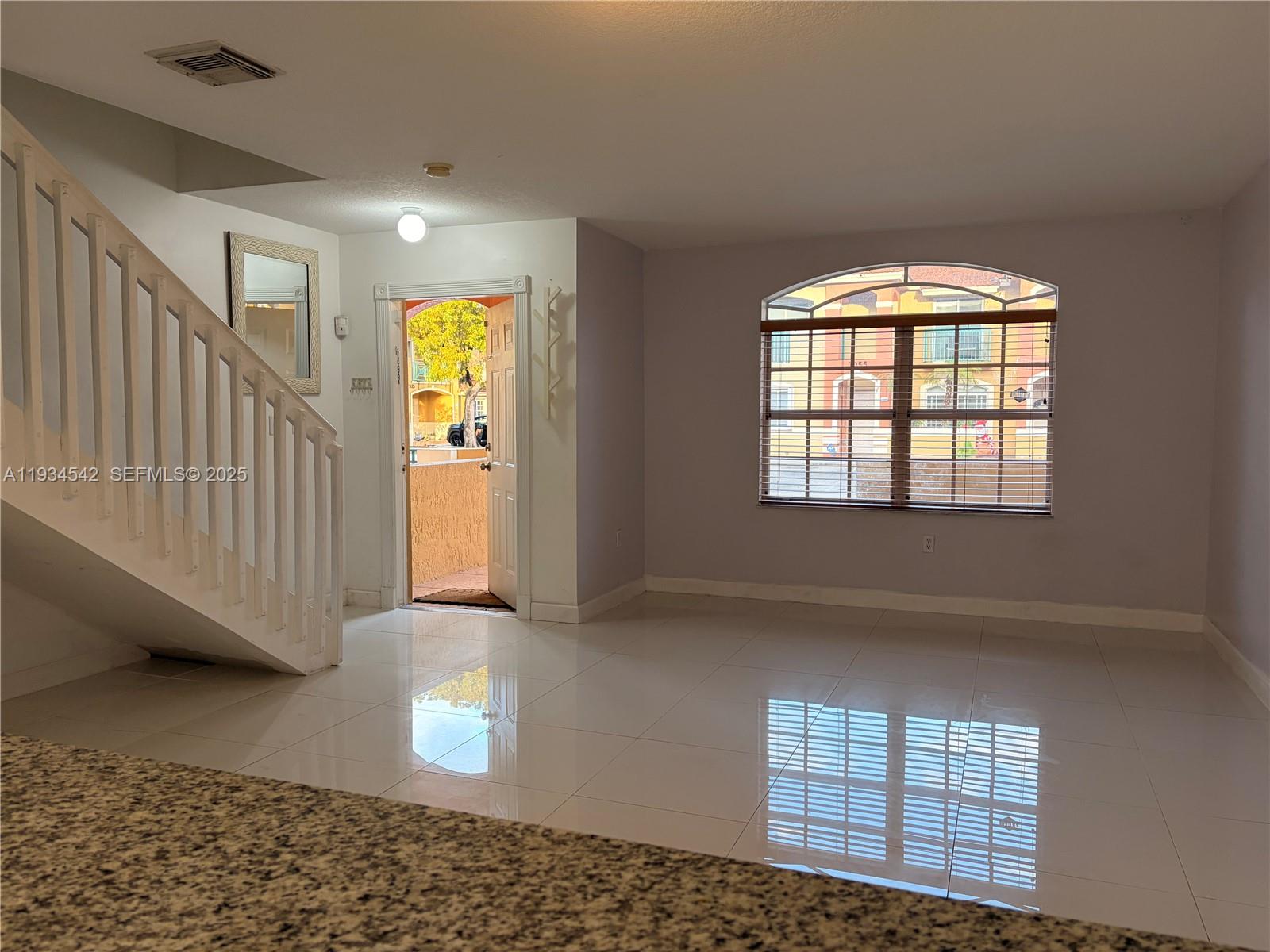 7075 NW 173rd Dr #1405 Hialeah, FL 33015