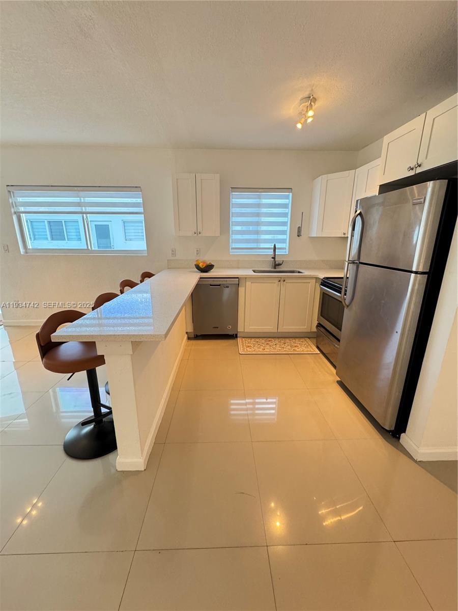 8035 Crespi Blvd #13 Miami Beach, FL 33141