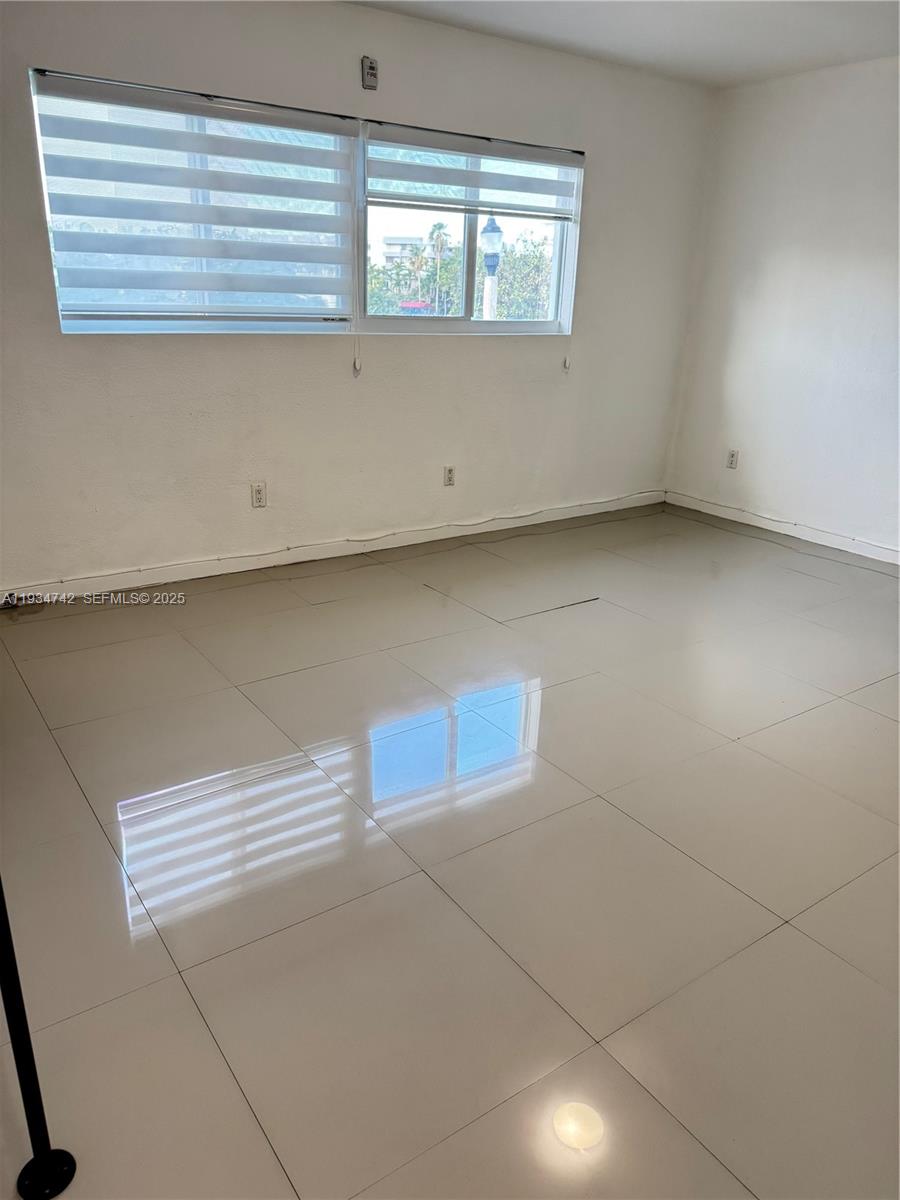 8035 Crespi Blvd #13 Miami Beach, FL 33141