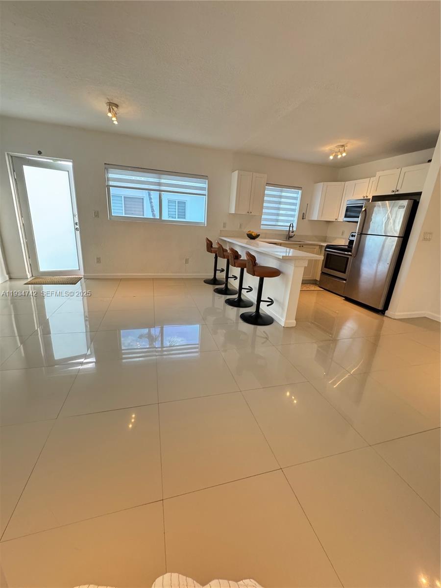 8035 Crespi Blvd #13 Miami Beach, FL 33141