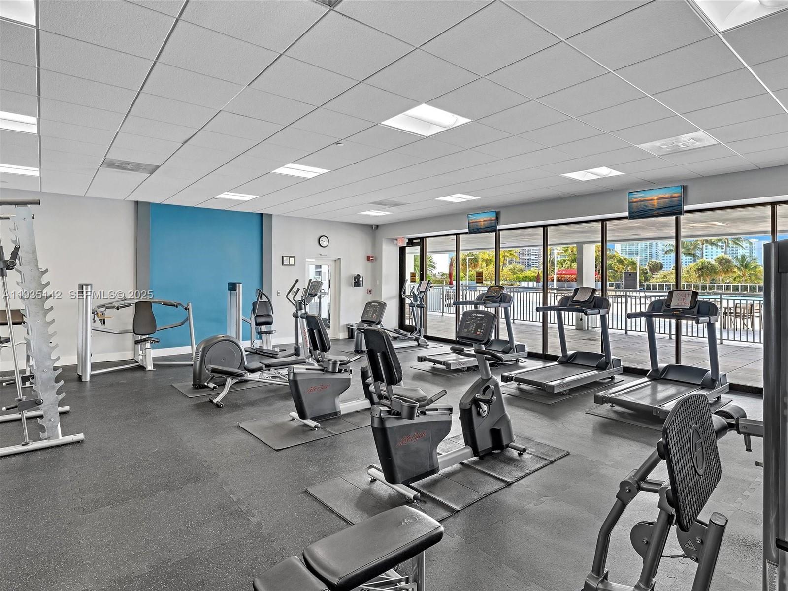 3675 N Country Clb Dr #410 Aventura, FL 33180