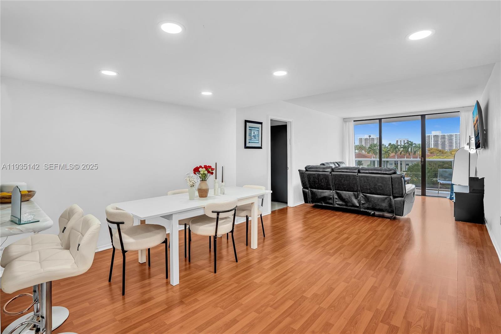 3675 N Country Clb Dr #410 Aventura, FL 33180