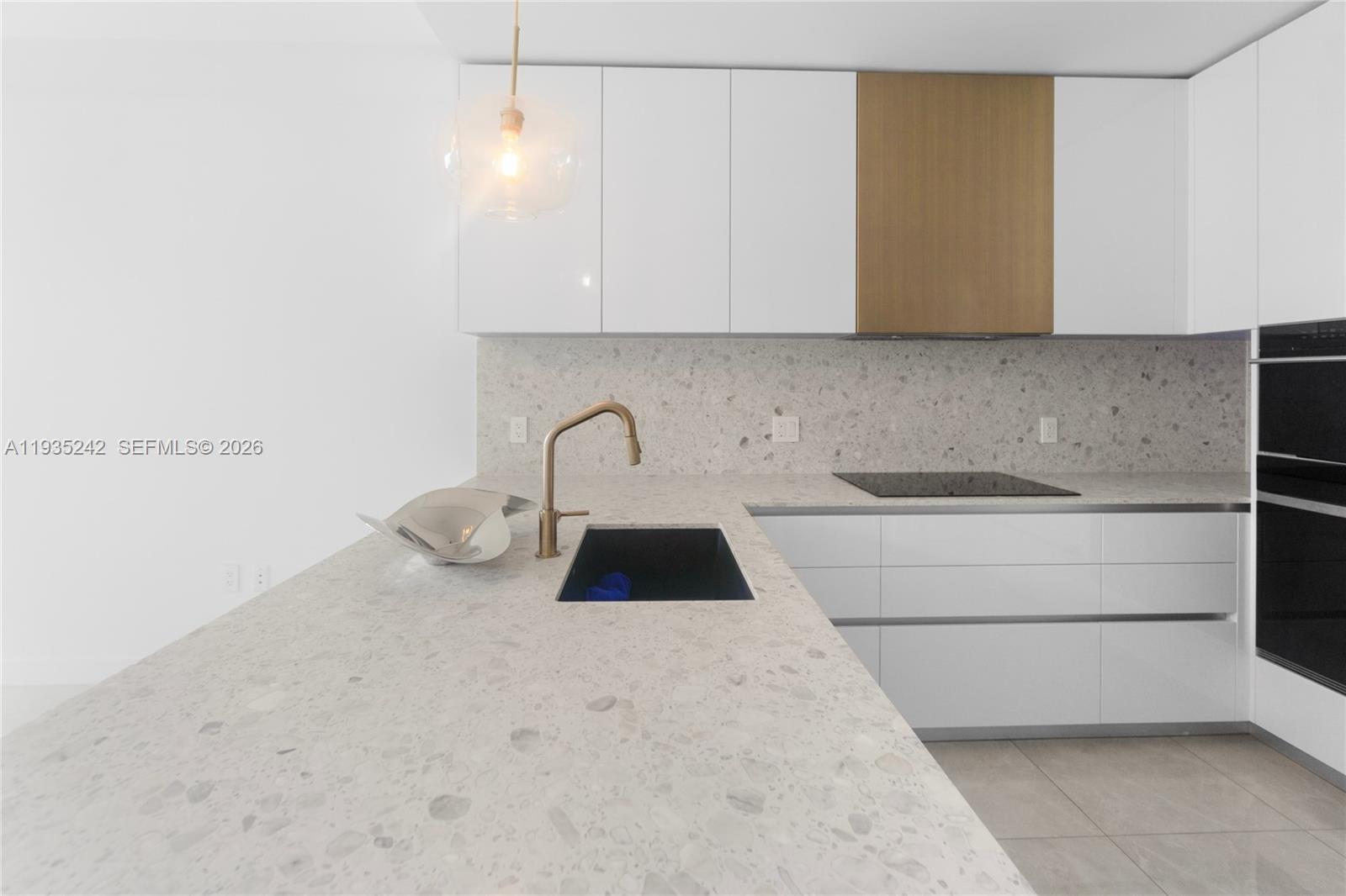 image Mr C Residences Coconut G10