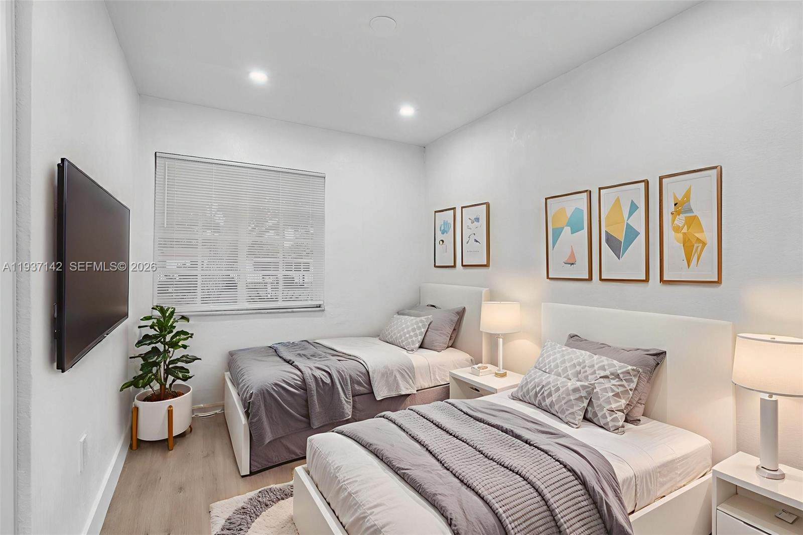 1635 NW 130th St North Miami, FL 33167