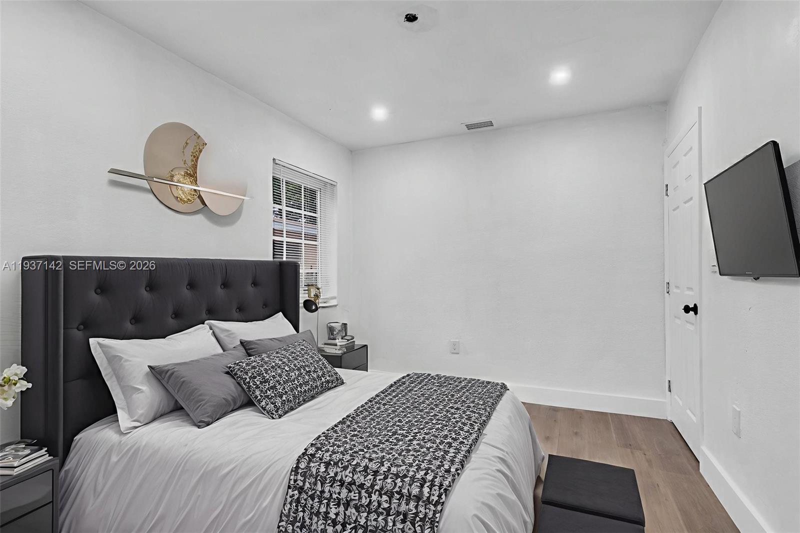 1635 NW 130th St North Miami, FL 33167