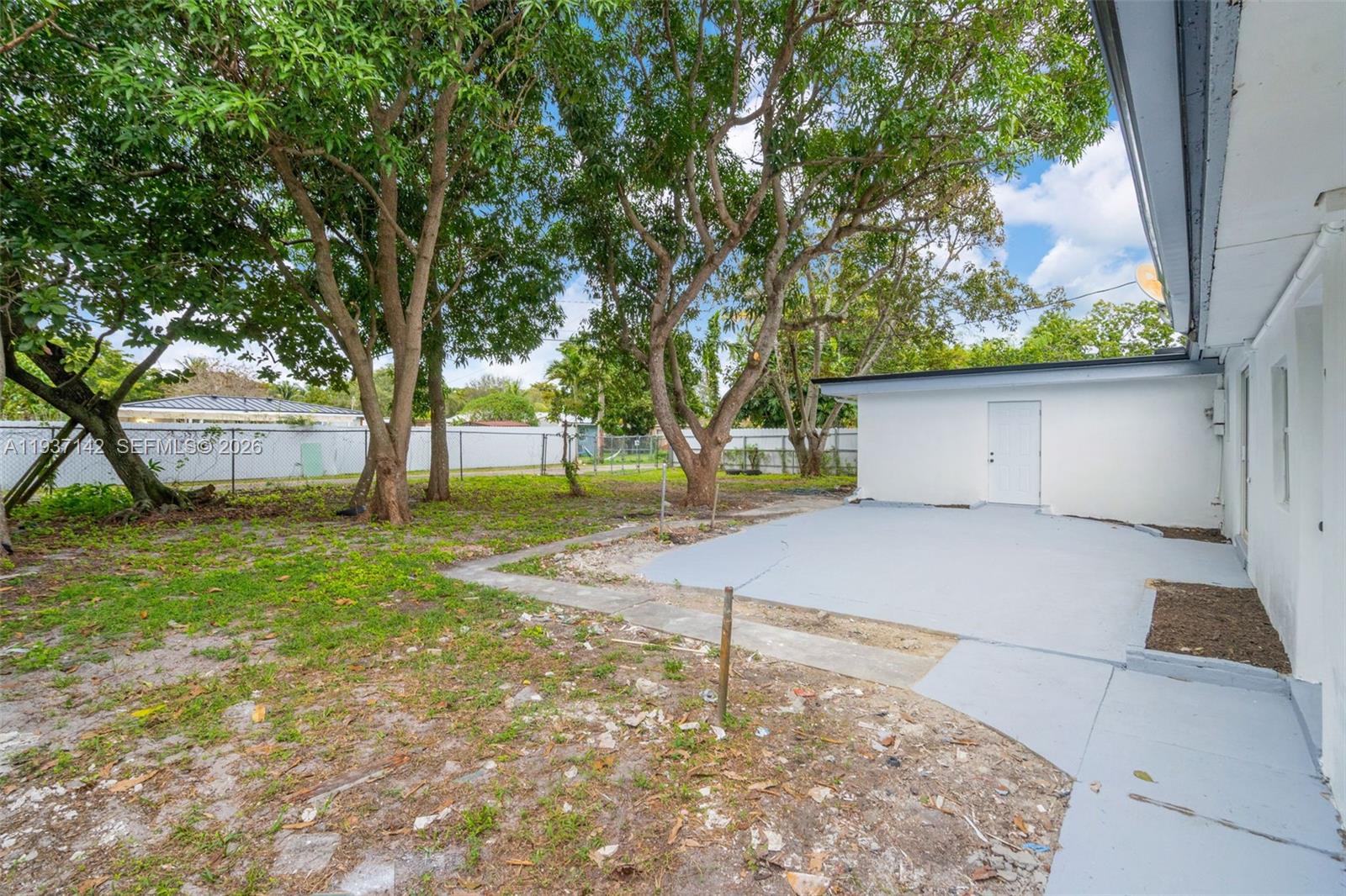 1635 NW 130th St North Miami, FL 33167