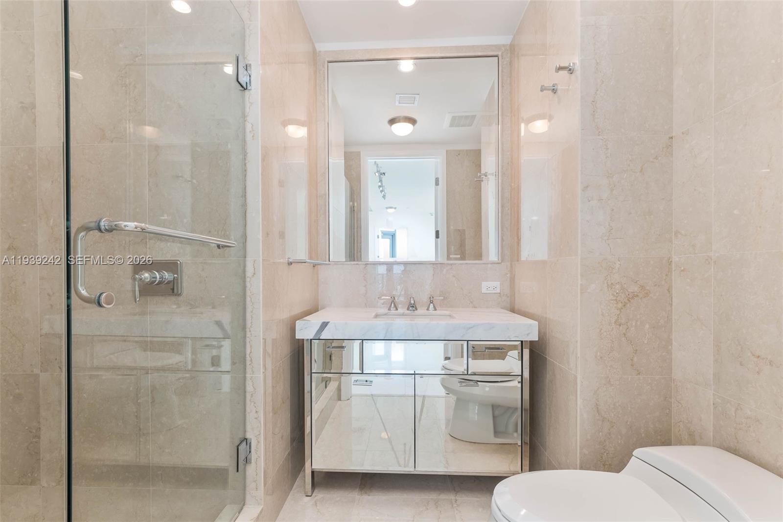 17475 Collins Ave #2003 Sunny Isles Beach, FL 33160