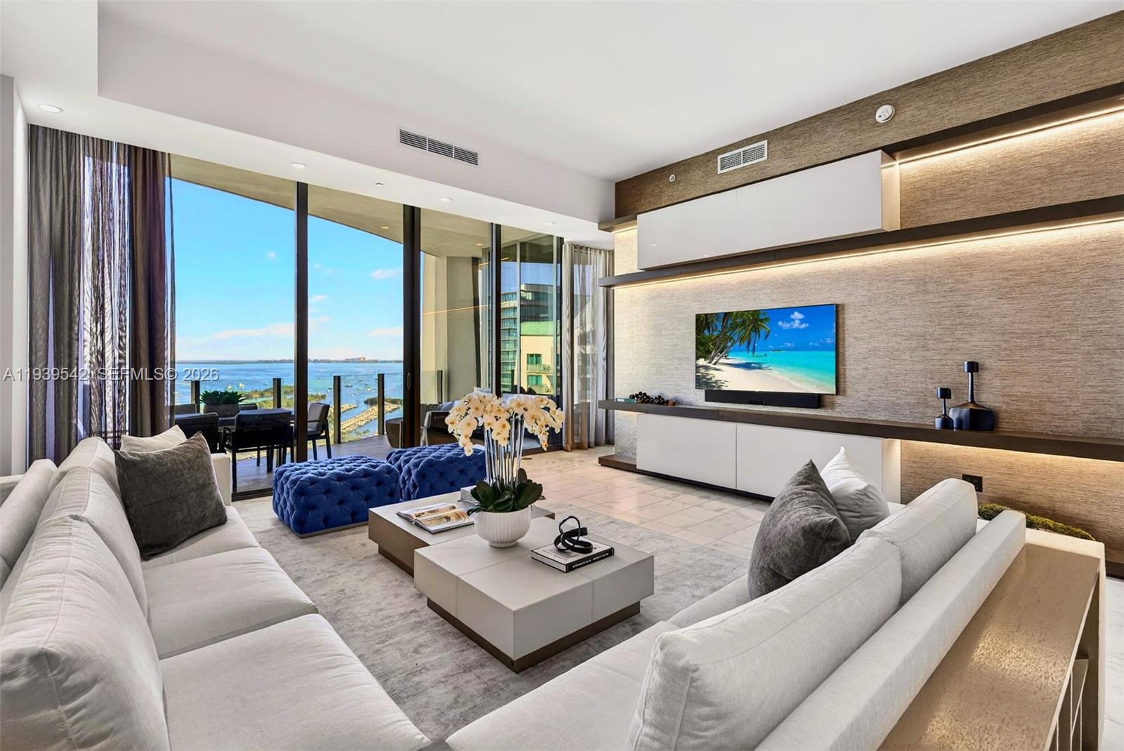 2821 S Bayshore Dr #19B Miami, FL 33133