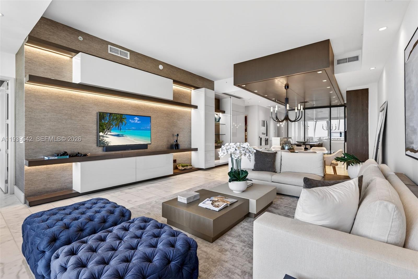 2821 S Bayshore Dr #19B Miami, FL 33133