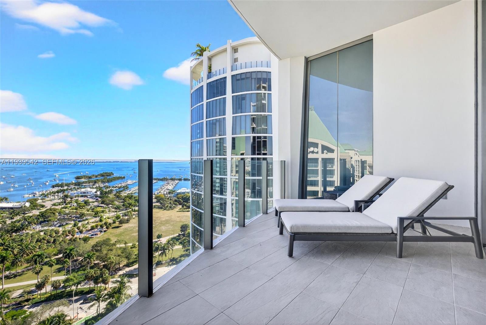 2821 S Bayshore Dr #19B Miami, FL 33133