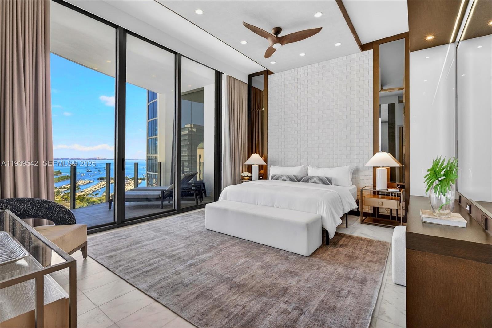 2821 S Bayshore Dr #19B Miami, FL 33133