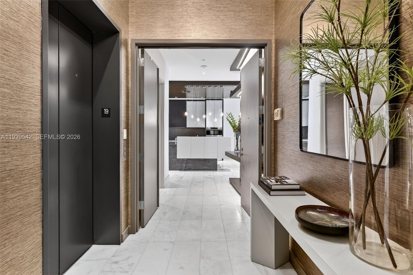 2821 S Bayshore Dr #19B Miami, FL 33133