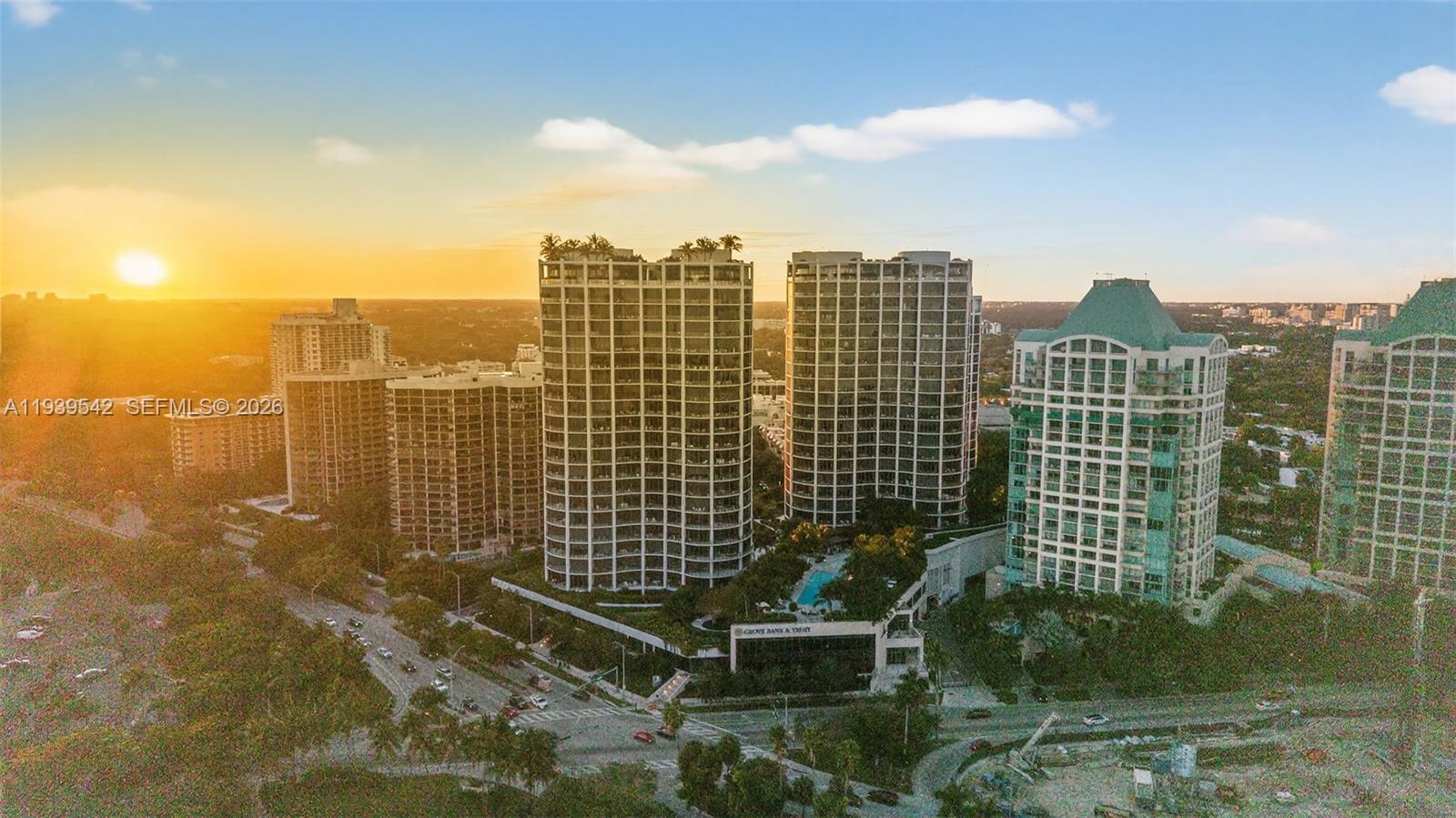 2821 S Bayshore Dr #19B Miami, FL 33133