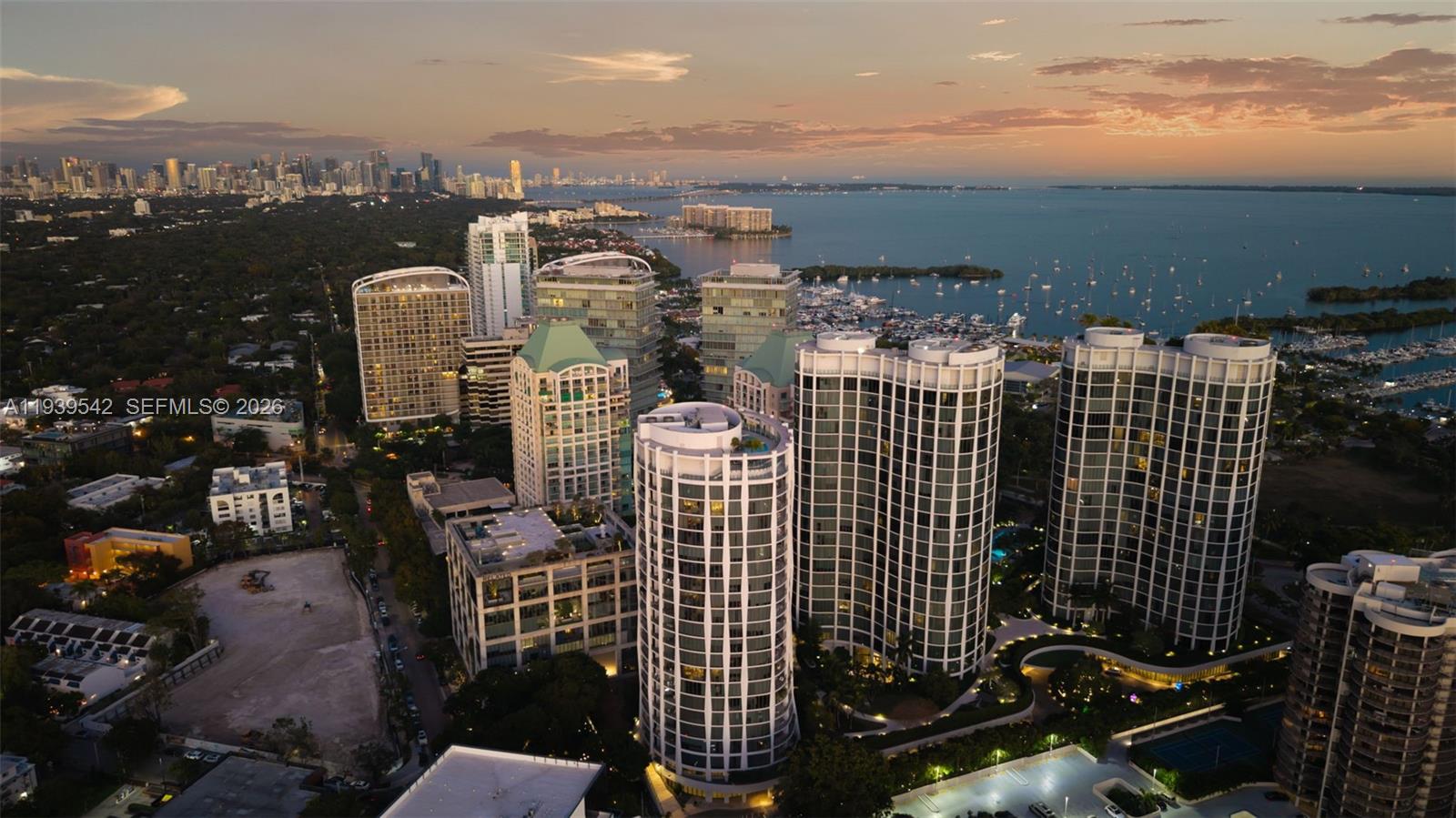 2821 S Bayshore Dr #19B Miami, FL 33133