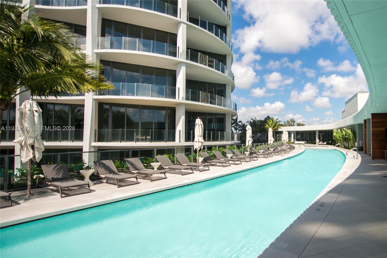 2821 S Bayshore Dr #19B Miami, FL 33133