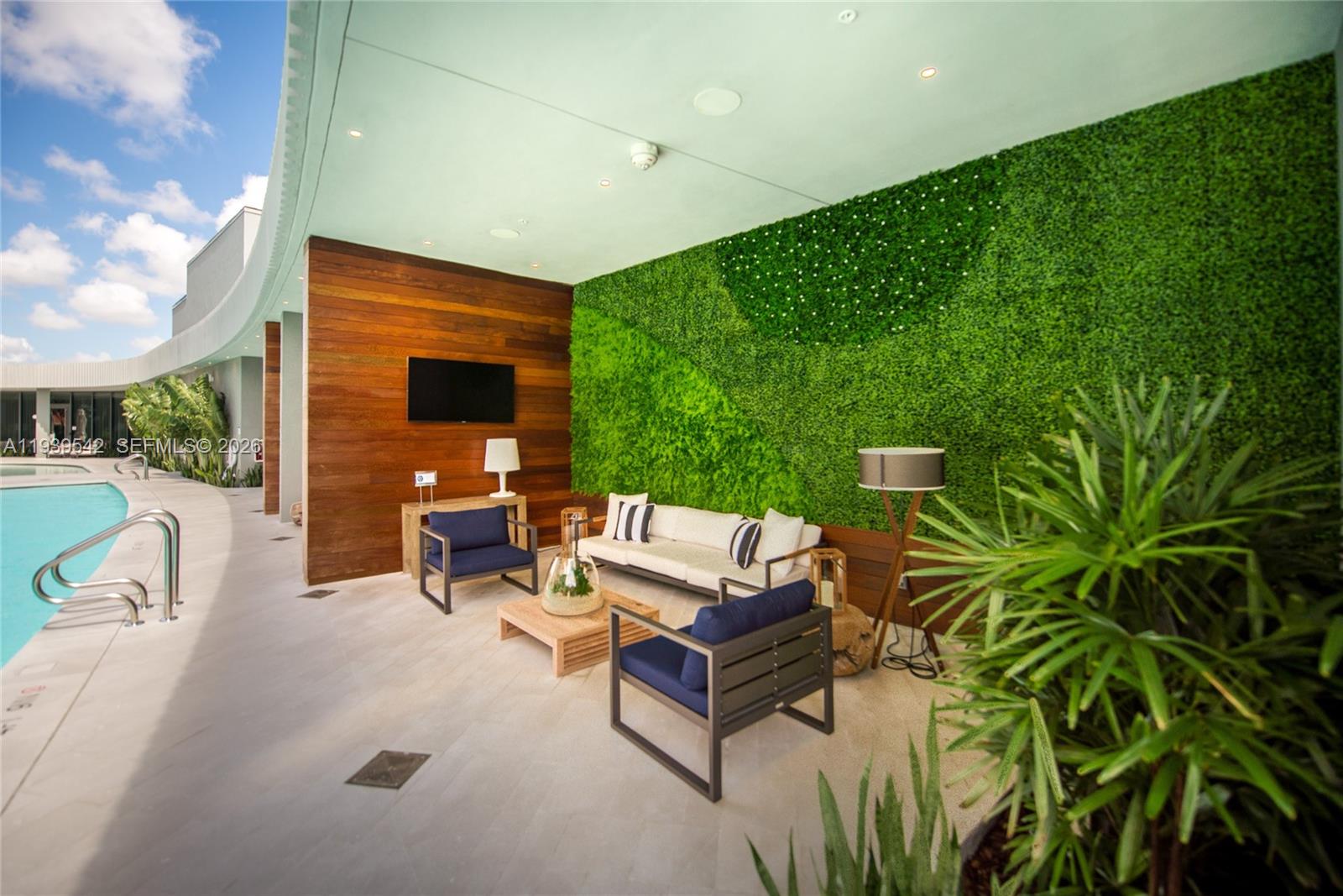 2821 S Bayshore Dr #19B Miami, FL 33133