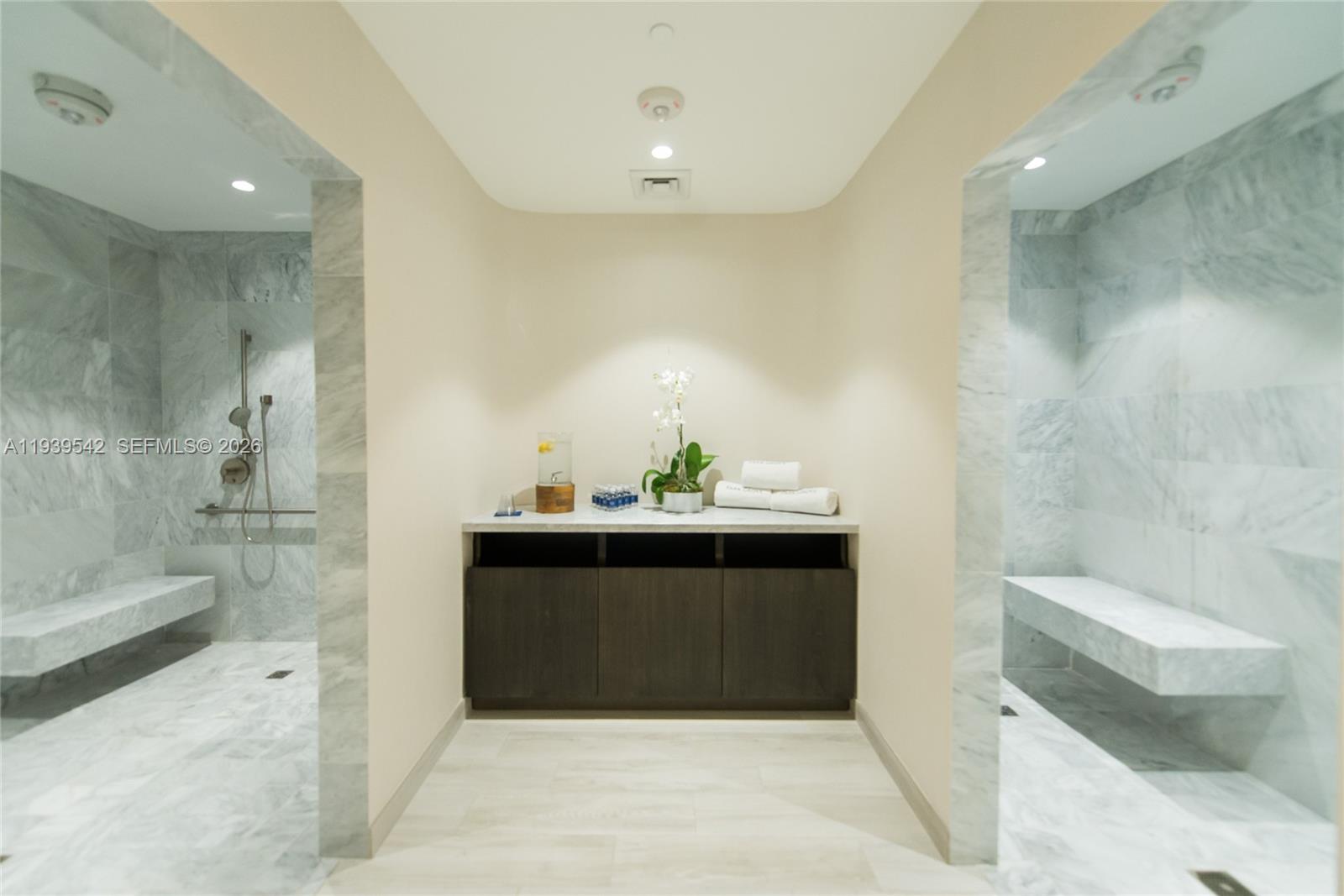 2821 S Bayshore Dr #19B Miami, FL 33133