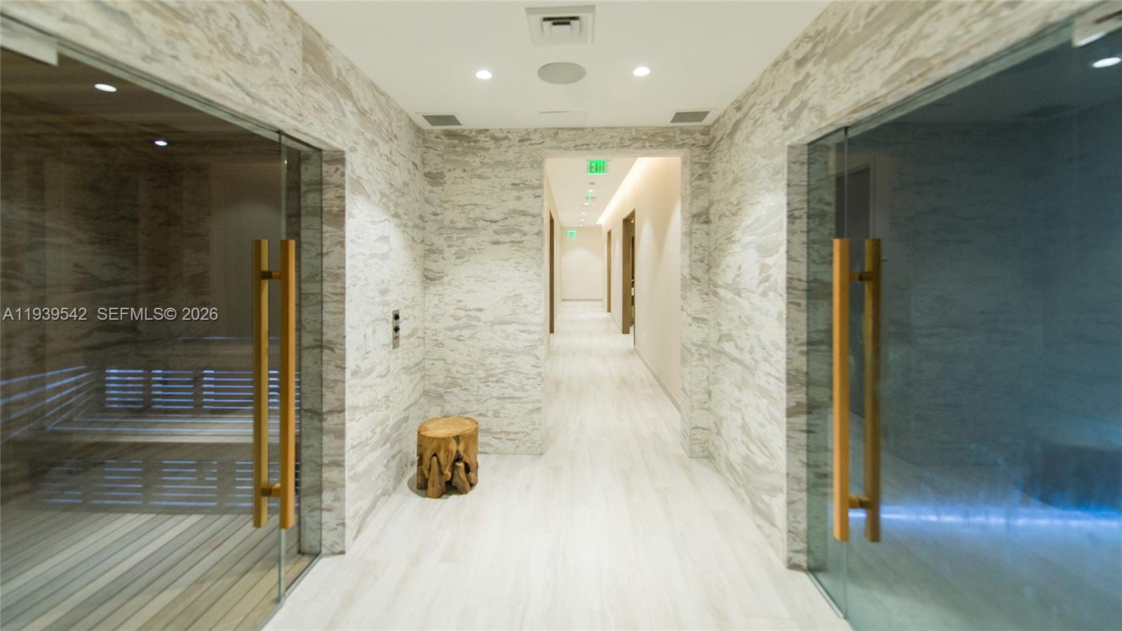 2821 S Bayshore Dr #19B Miami, FL 33133