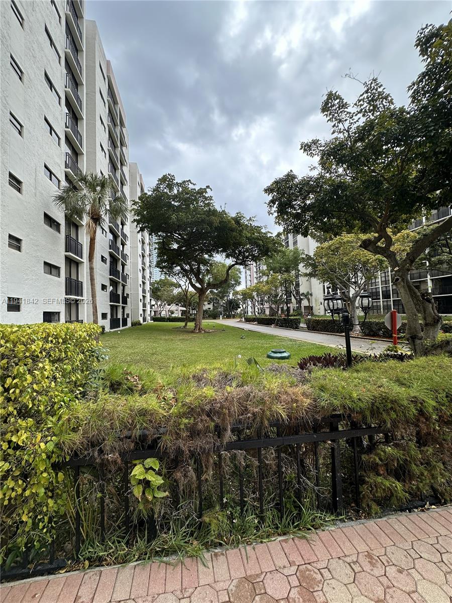 17021 N Bay Rd #116 Sunny Isles Beach, FL 33160