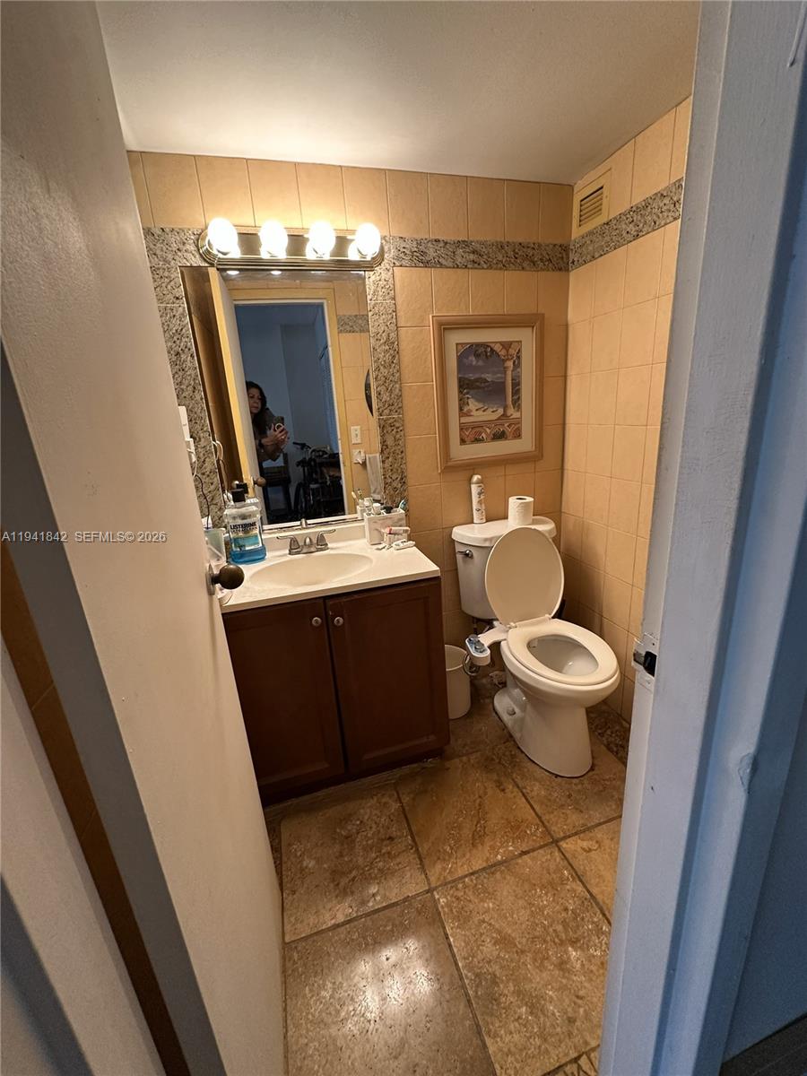 17021 N Bay Rd #116 Sunny Isles Beach, FL 33160