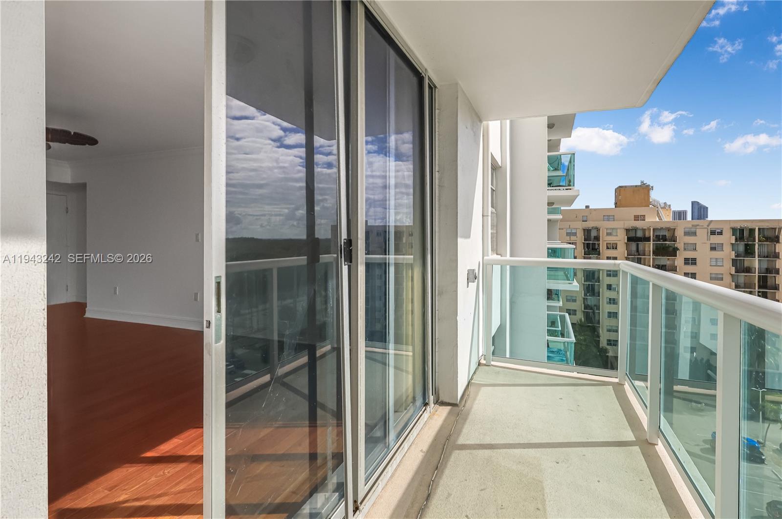 2841 NE 163rd St #1002 North Miami Beach, FL 33160