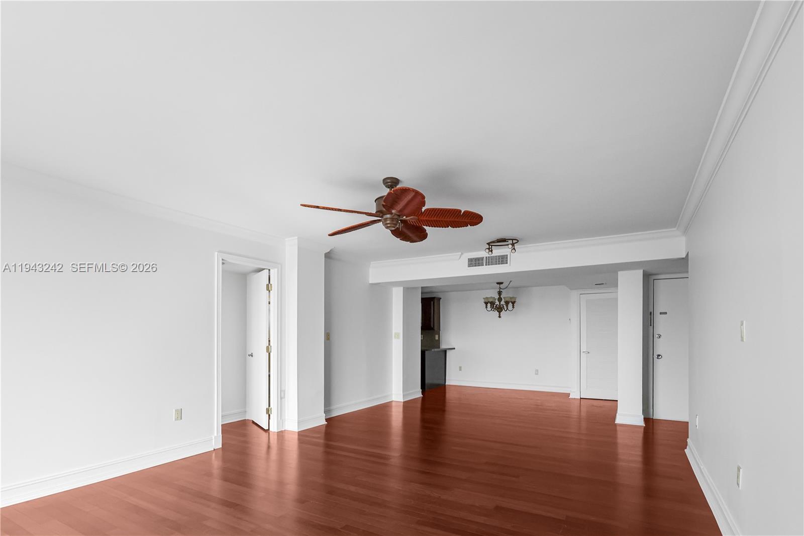 2841 NE 163rd St #1002 North Miami Beach, FL 33160