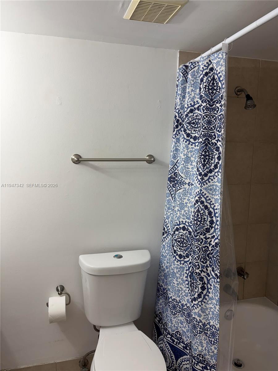 1801 S Treasure Dr #511 North Bay Village, FL 33141