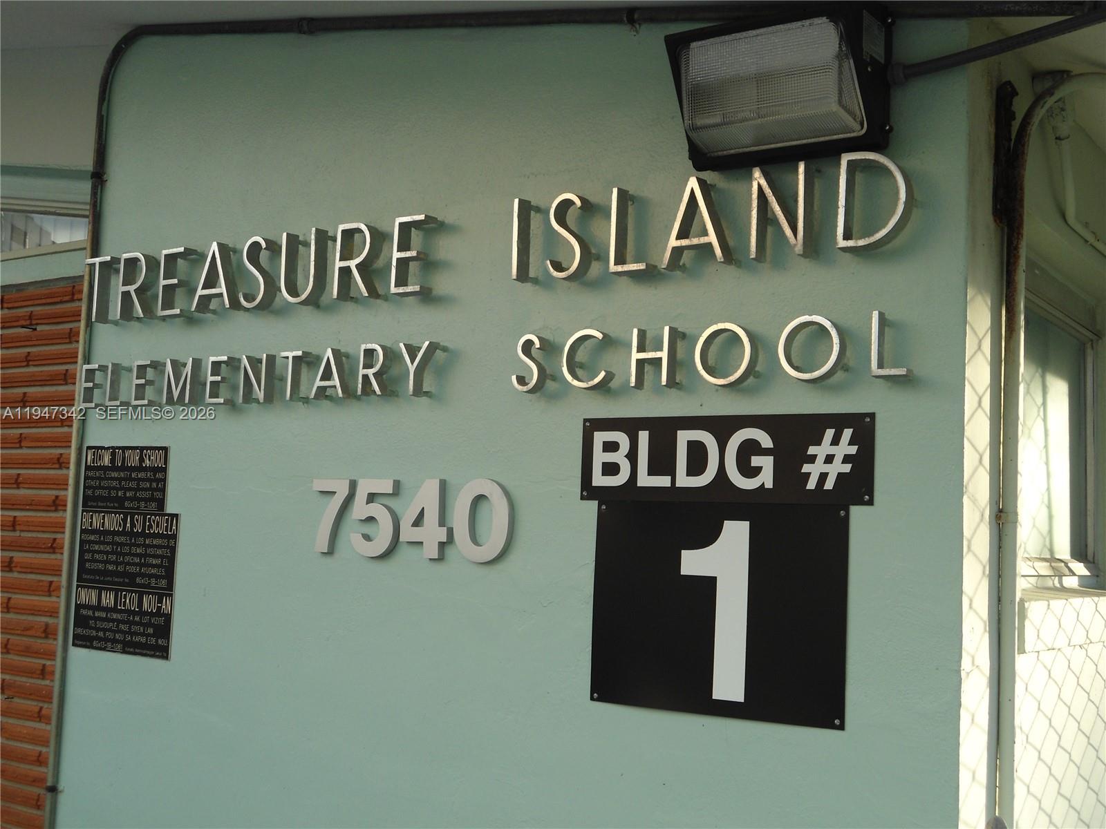 1801 S Treasure Dr #511 North Bay Village, FL 33141