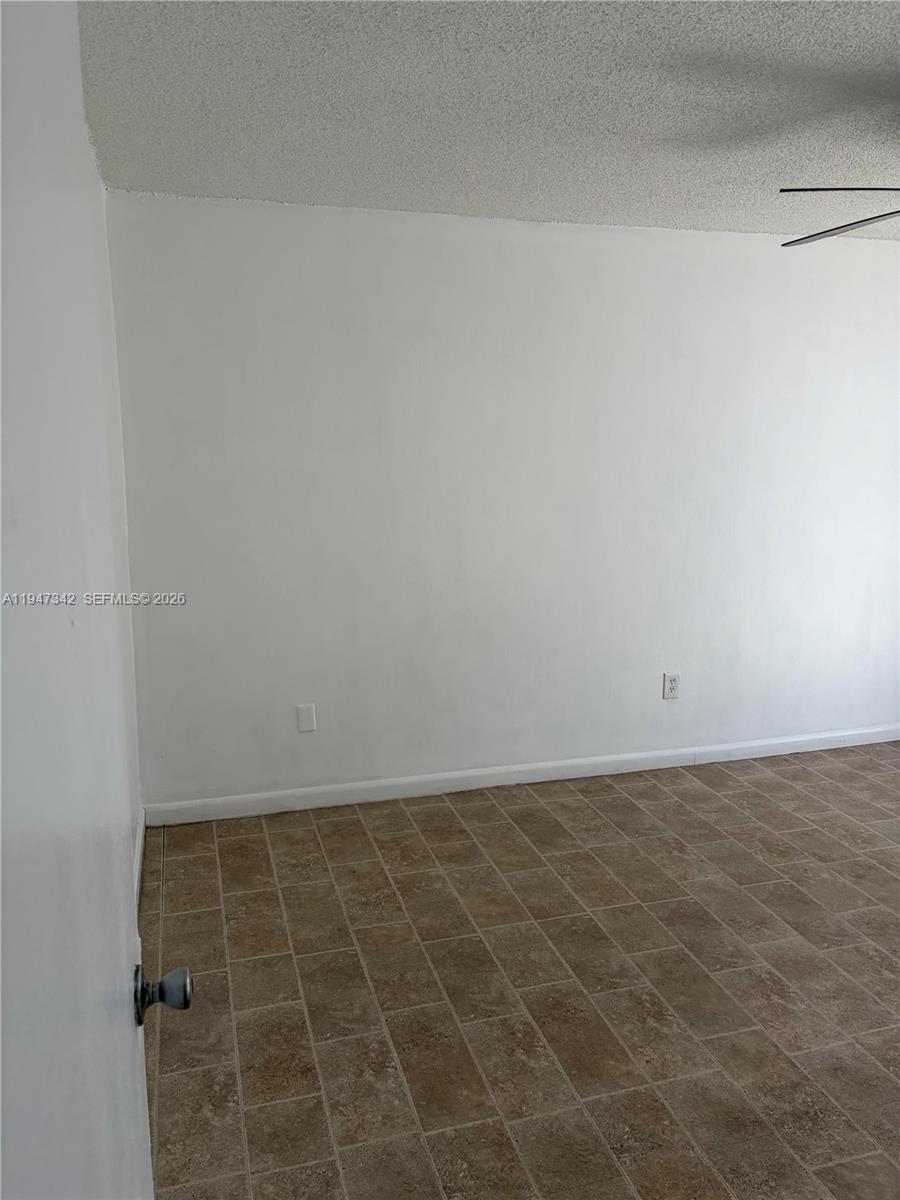 1801 S Treasure Dr #511 North Bay Village, FL 33141