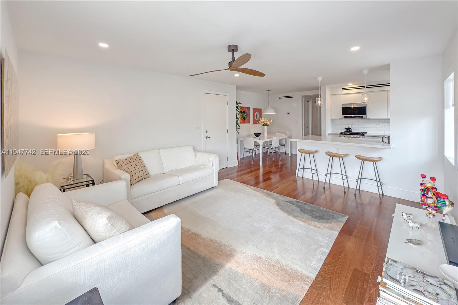 741 6th St #202-W Miami Beach, FL 33139